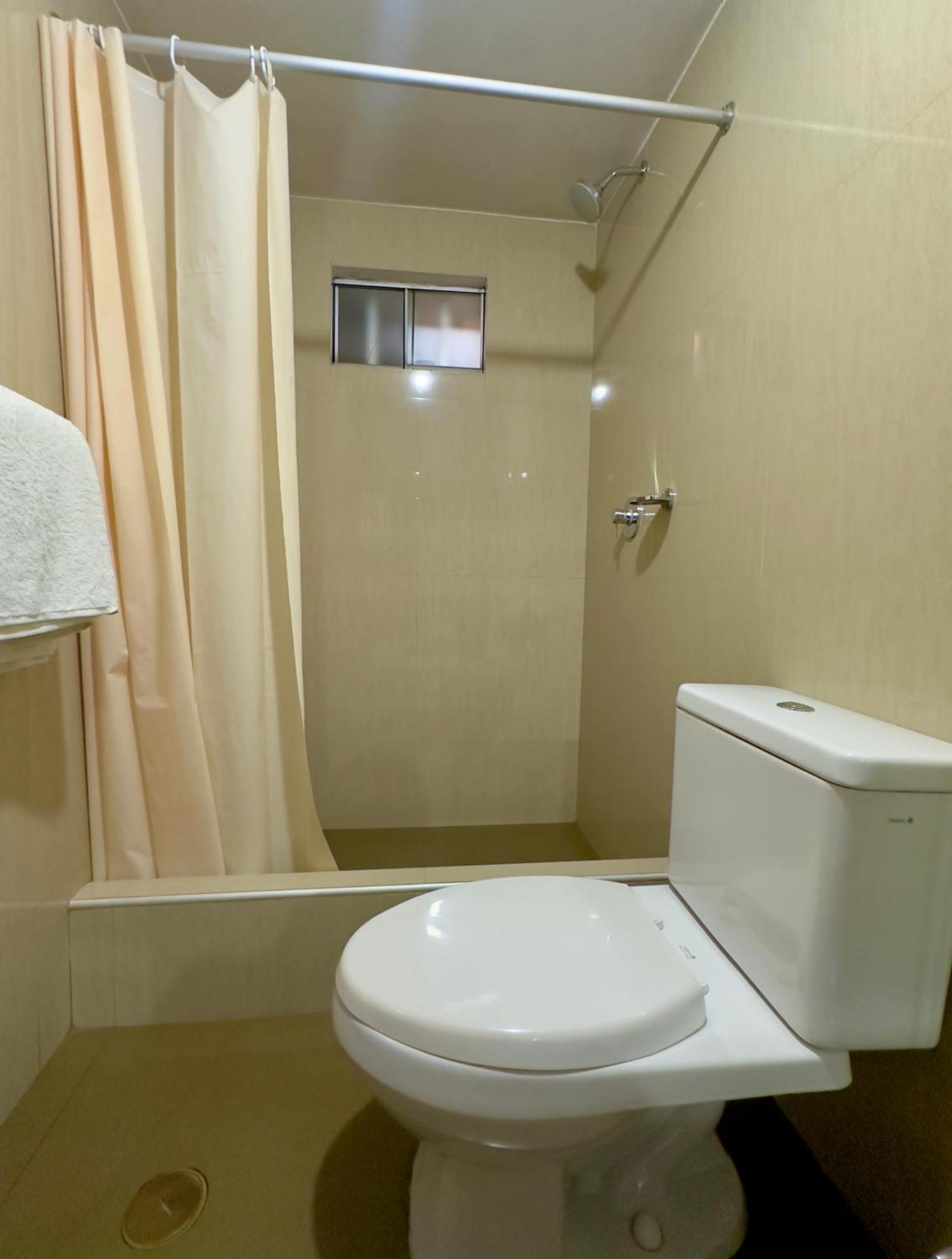 Hotel Palmas Reales Trujillo Luaran gambar